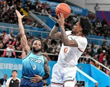 足球-CBA常规赛：上海119-97战胜宁波，古德温32分、杰克逊36分