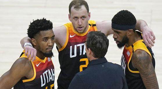 1623422136533021885.jpg utah-jazz-huddle.jpg